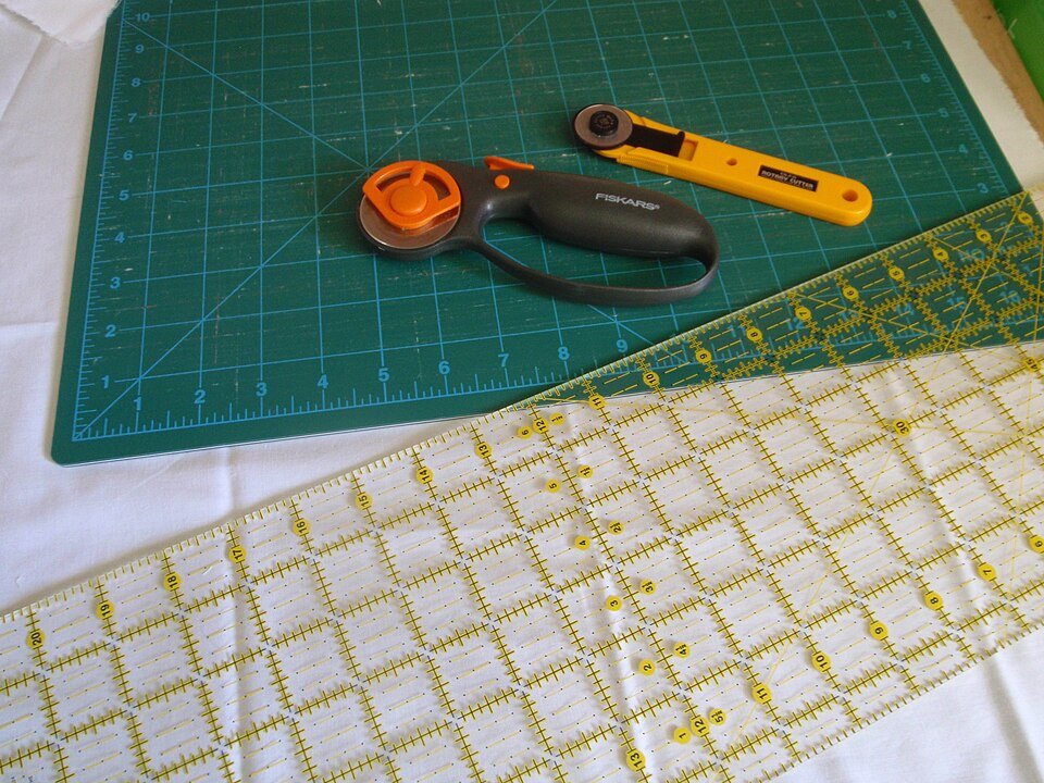 Cutting mat (self-healing) photo